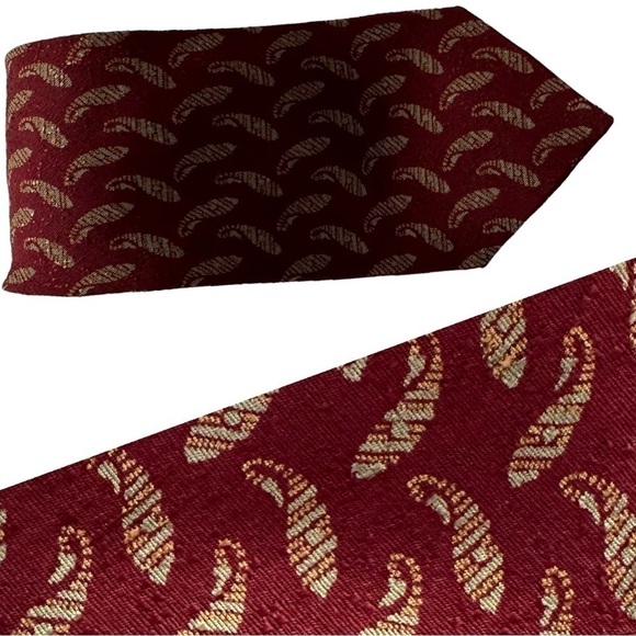 Emporio Armani Vintage Tie 57” x 3.5” Silk & Viscose Blend for a Textured Feel - Picture 1 of 10